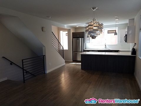 4th image of 7025 35th Ave NE #A