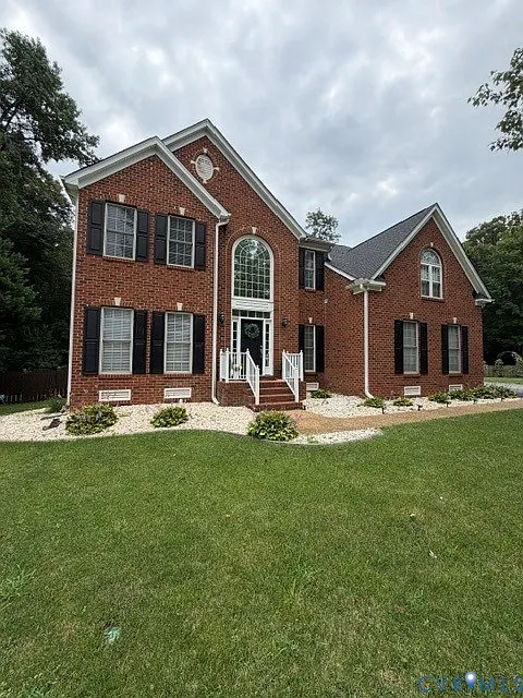 4 bed, 2.5 bath, 3401 sqft, $3,495 — Photo 1