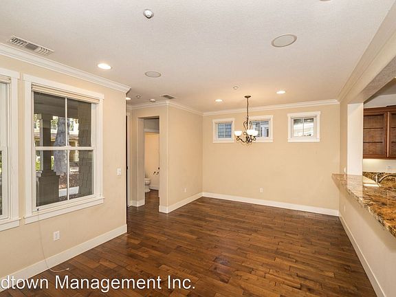 5th image of 205 Pearl Ln