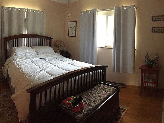 5th image of 1155 Village Way