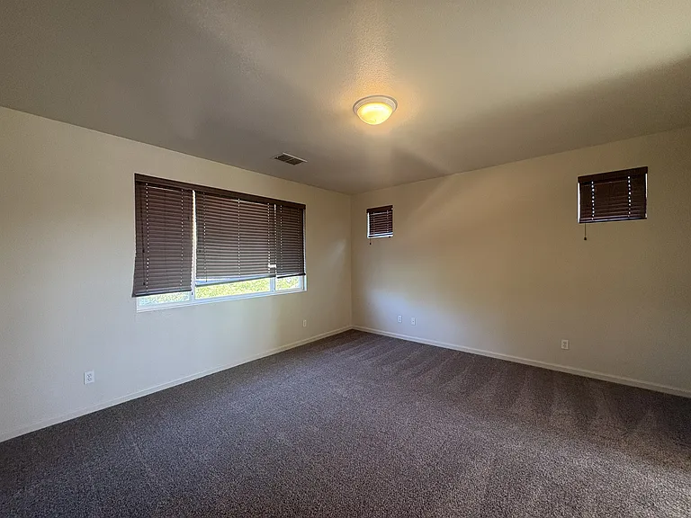 3564 Sarasota Ave — Photo 22