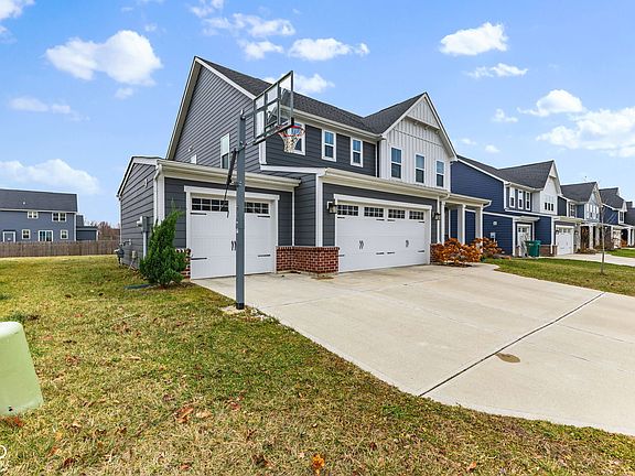 4th image of 7255 Martock Dr