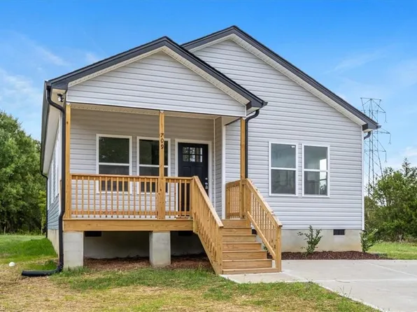 709 Tillman St, Burlington, NC 27217