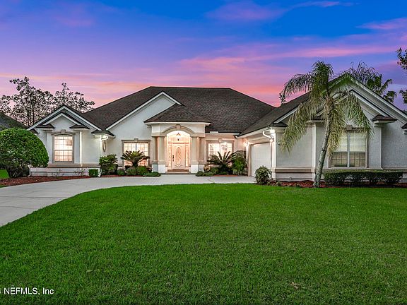 4th image of 225 CLEARLAKE Drive