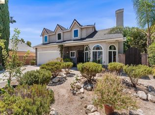 11707 Garrick Ave, Sylmar, CA 91342