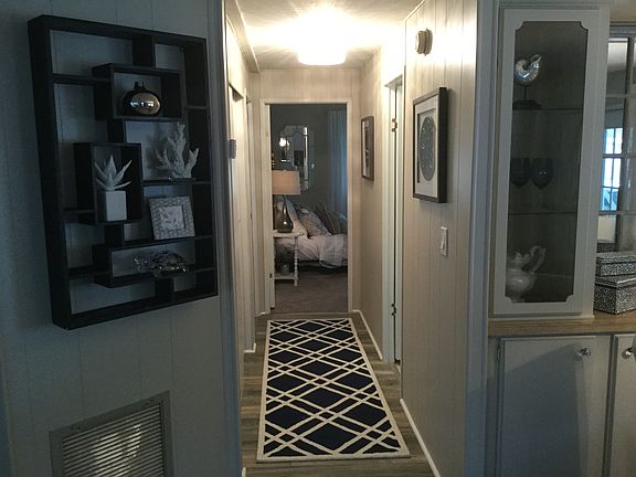5th image of 134 Forest Ln #5