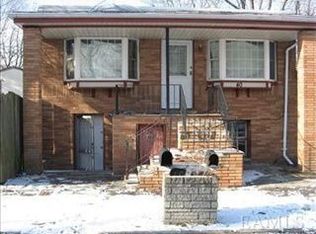 40 Lawrence Ave, New Windsor, NY 12553