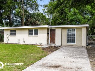 6743 Morgana Rd N, Jacksonville, FL 32211