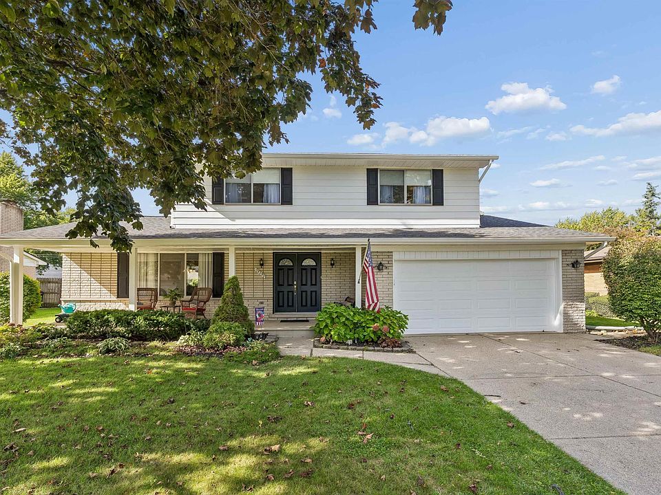 1st image of 35299 Rhoades Dr
