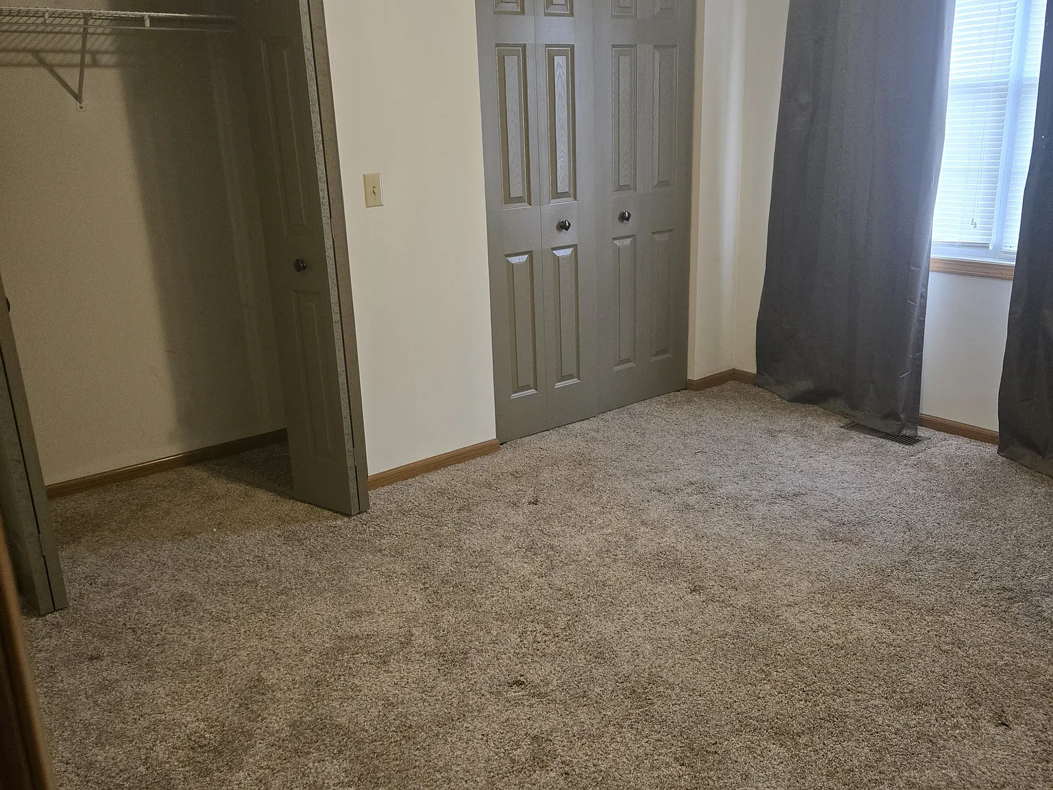 2 bed, 1.5 bath, 1100 sqft, $1,200 — Photo 4