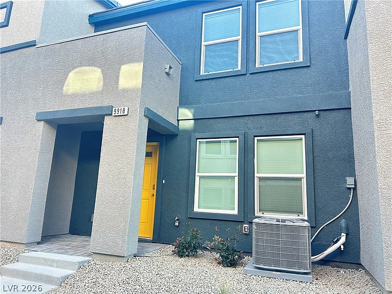 9918 Saffron Hills St — Photo 3