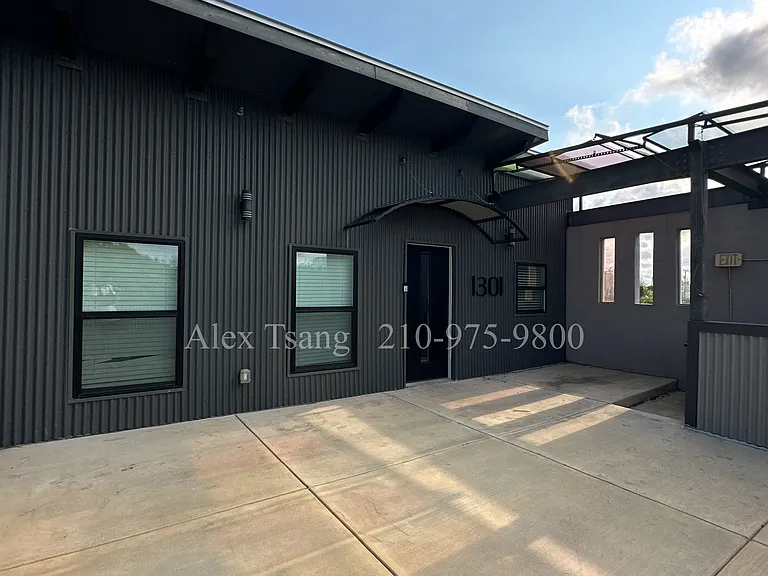 811 Montana St #1301 — Photo 19