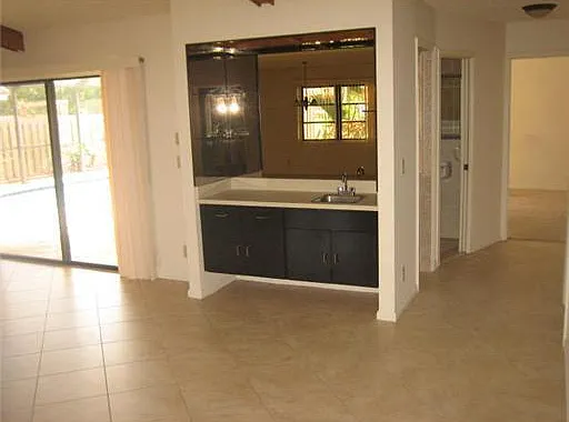 6050 Amberwoods Dr — Photo 9