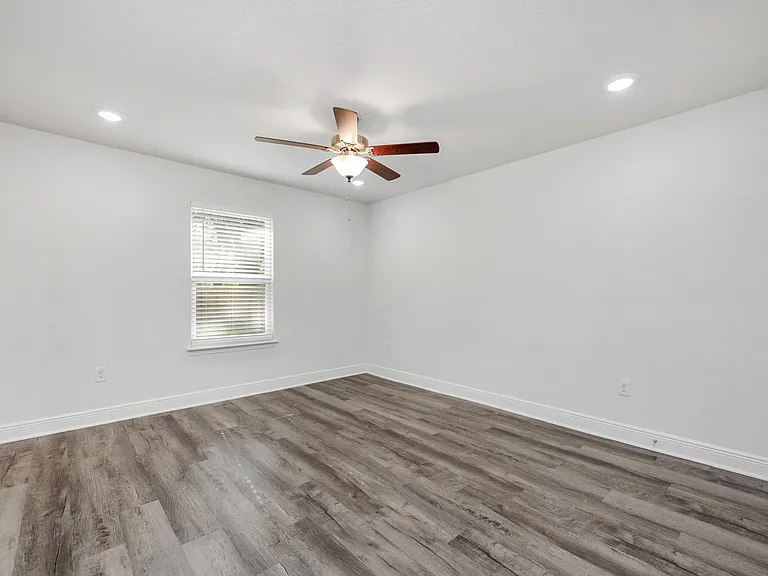 8154 Lawton St #B — Photo 6