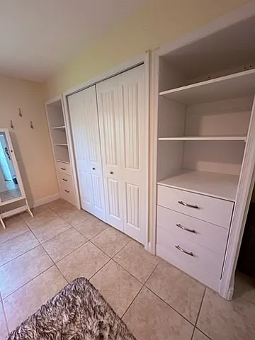 9025 Murcott Dr W — Photo 21