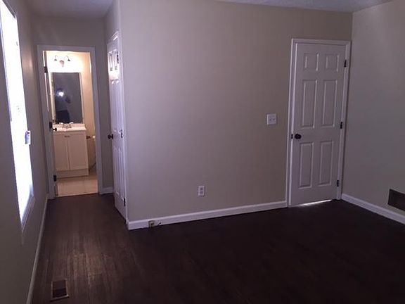 4th image of 2978 Fetlock Dr SW