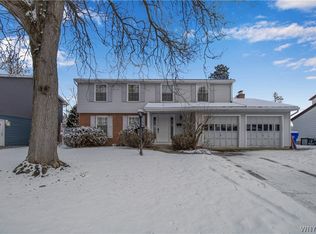 56 Treehaven Rd, West Seneca, NY 14224