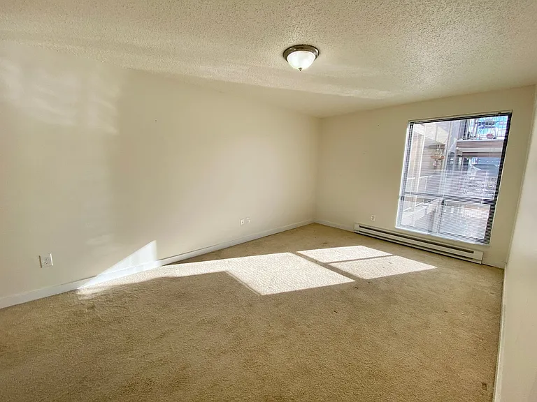 Annaron Apartments — Photo 8