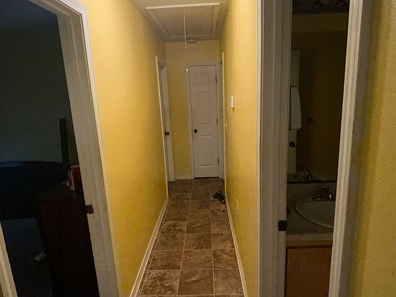3rd image of 814 Williams St