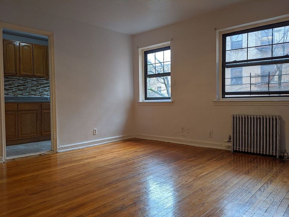 2nd image of 7908 147th St APT B2