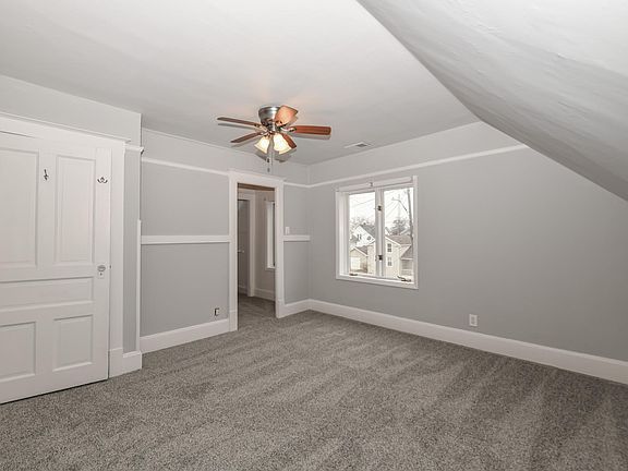 4th image of 4413 6th Ave