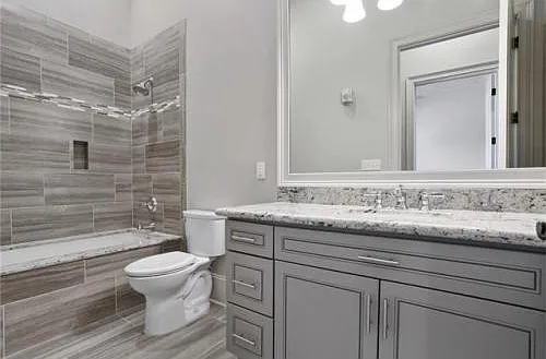 2802 Magazine St #303 — Photo 16