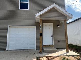 690 E Garfield St #B, Springfield, MO 65803