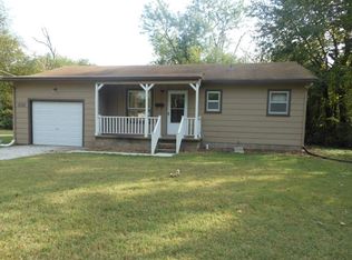 515 SE 6th St, Newton, KS 67114