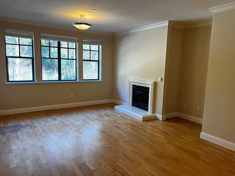 300 Laguna Honda Blvd — Photo 23