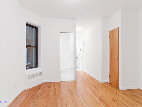 3rd image of 7 Jones St APT 3E