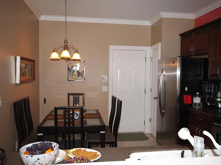 9137 McAlwaine Preserve Ave — Photo 5
