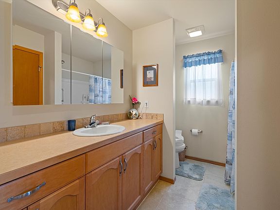 5th image of 506 Smoketree Pl