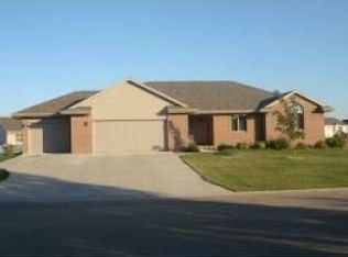 N1734 Schroeder Farm Dr, Greenville, WI 54942