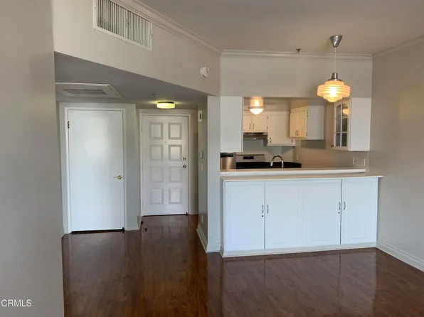 865 S B St APT B2, Oxnard, CA 93030