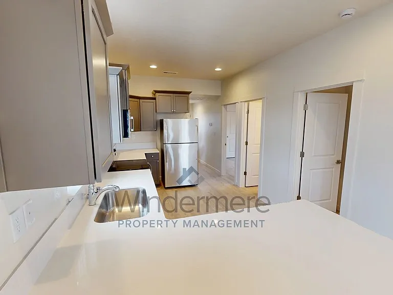Avery Estates — Photo 20