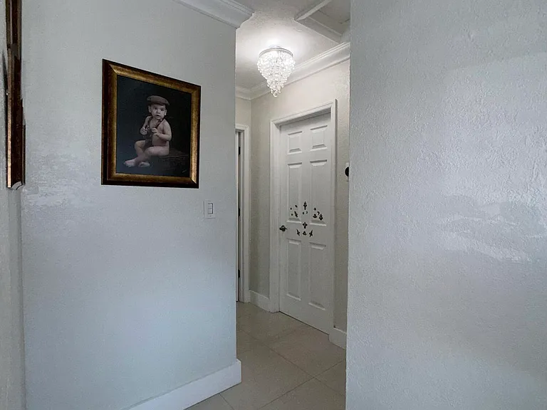 9235 SW 41st St — Photo 19