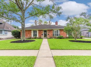 16422 Locke Haven Dr, Houston, TX 77059