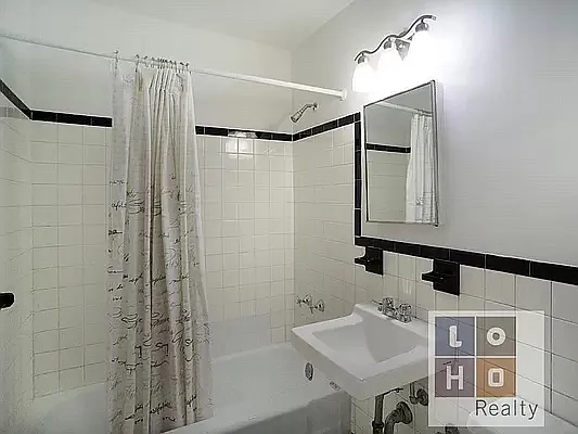 Rented by LoHo Realty | media 25