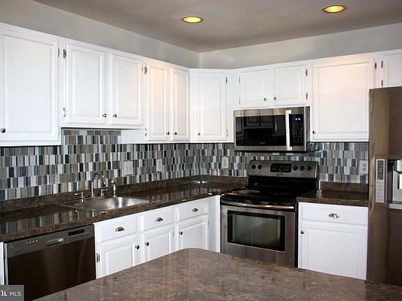 5th image of 7801 Spruce Mill Dr