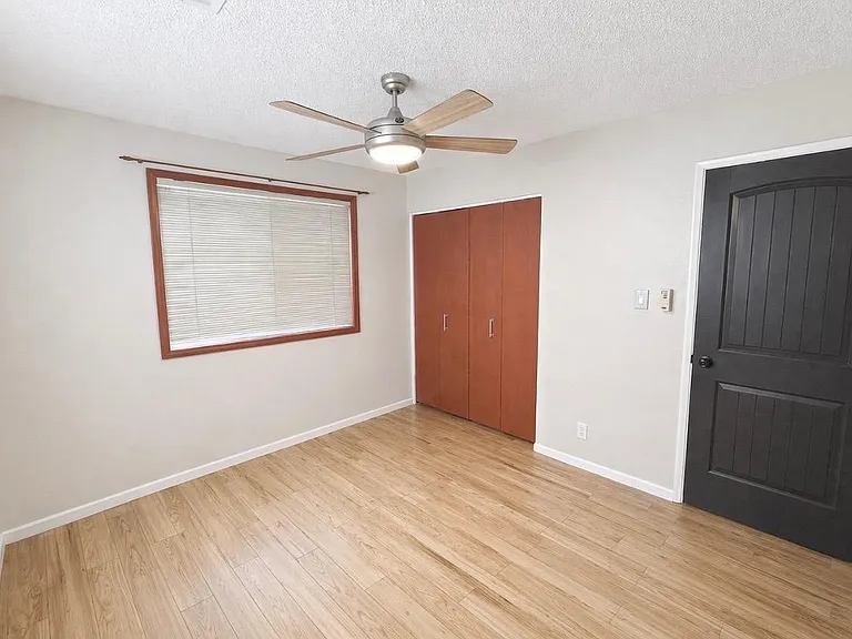 1237 E Riviera Dr — Photo 10