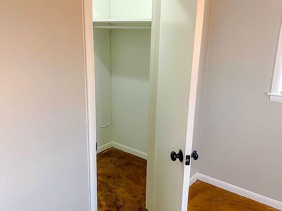 3rd image of 1579 Alexandria Dr #7