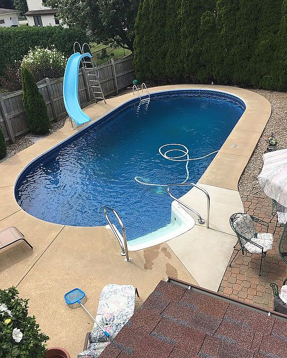 2nd image of 42 Deerpath Dr