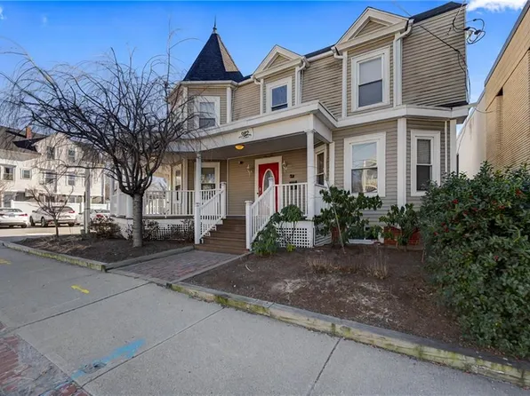 982 Mineral Spring Ave, Providence, RI 02904