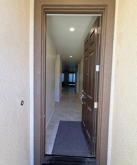 742 Marybelle Dr — Photo 2