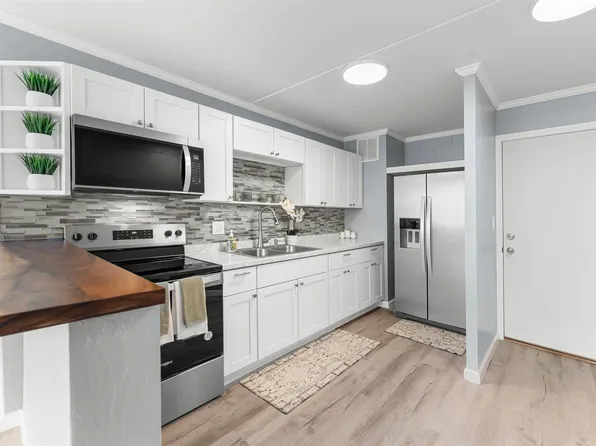 111 Kahului Beach Rd APT D328, Kahului, HI 96732