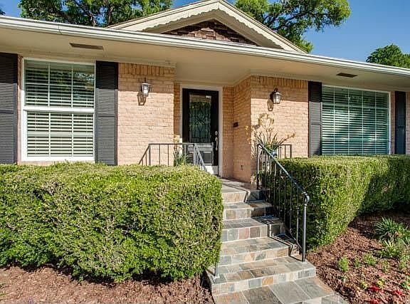 5th image of 2526 Beechmont Dr