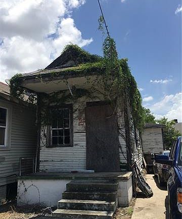 2nd image of 2411 Touro St