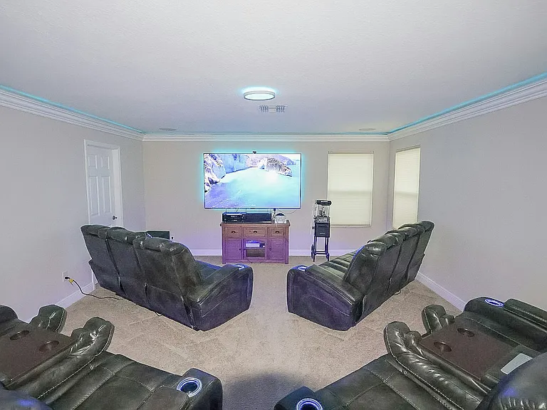 9841 Cabernet Ave — Photo 54