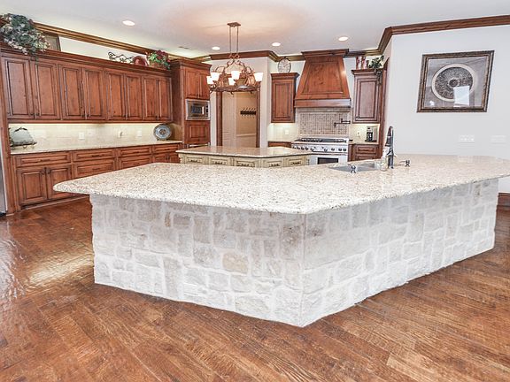 4th image of 5705 S Woodcreek Cir