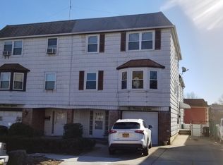 21416 18th Ave, Bayside, NY 11360
